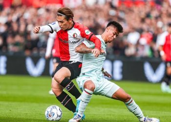 Ayase Ueda tampil luar biasa bersama Feyenoord dengan 18 gol di Eredivisie musim 2025/26, menyalip Mbappe dan Haaland.