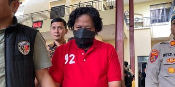 Dirut Terra Drone ditetapkan tersangka karena diduga lalai mengatur SOP keselamatan hingga terjadi kebakaran maut di Jakarta Pusat. (Foto: Wildan Noviansah/detikcom)