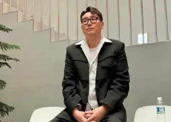 Cho Jin-woong mengumumkan mundur dari dunia hiburan usai kontroversi masa lalu mencuat. Berikut kronologi dan detail lengkap kasusnya. (Foto: KapanLagi.com)