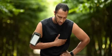 Henti jantung mendadak saat olahraga bisa dialami siapa saja. Simak penjelasan dokter jantung mengenai penyebab, risiko, dan langkah pencegahannya. (Foto: prokal.co)