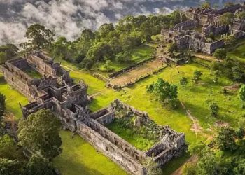 Konflik Thailand dan Kamboja berakar dari sengketa kuil di perbatasan, terutama Candi Preah Vihear yang diakui UNESCO. (Foto: X / @MrSinha_)