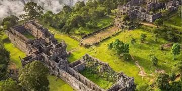 Konflik Thailand dan Kamboja berakar dari sengketa kuil di perbatasan, terutama Candi Preah Vihear yang diakui UNESCO. (Foto: X / @MrSinha_)