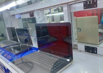 Harga laptop diprediksi naik akibat lonjakan biaya RAM dan kelangkaan memori. Produsen global mulai menyiapkan penyesuaian harga. (Foto: Aulia Damayanti-detikcom)