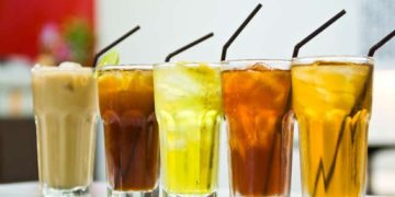 Minuman manis tidak hanya mempengaruhi berat badan tetapi juga bisa mengurangi kepadatan tulang dan meningkatkan risiko osteoporosis dalam jangka panjang. (Foto: Shutterstock)