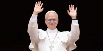 Paus Leo menyatakan negara Palestina sebagai satu satunya solusi konflik Israel Palestina. Simak penjelasannya serta konteks kunjungannya ke Turki dan Lebanon. (Foto: REUTERS/Remo Casilli)