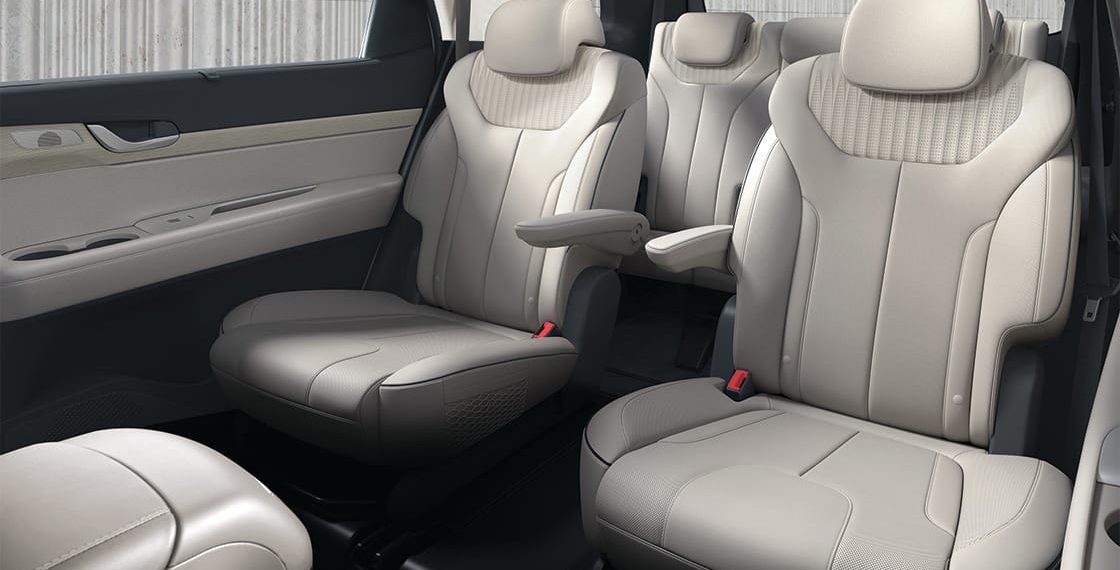 Perbedaan pilot seat dan captain seat pada mobil terletak pada desain, fitur, dan ukuran. Simak penjelasan lengkap tentang jok premium baris kedua ini. (Foto: Hyundai.com)
