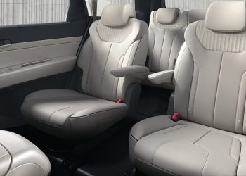 Perbedaan pilot seat dan captain seat pada mobil terletak pada desain, fitur, dan ukuran. Simak penjelasan lengkap tentang jok premium baris kedua ini. (Foto: Hyundai.com)
