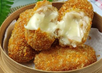 Resep udang keju lumer renyah, camilan kekinian yang mudah dibuat, hemat, cocok untuk stok frozen food dan teman ngumpul. (Foto: Cookpad)