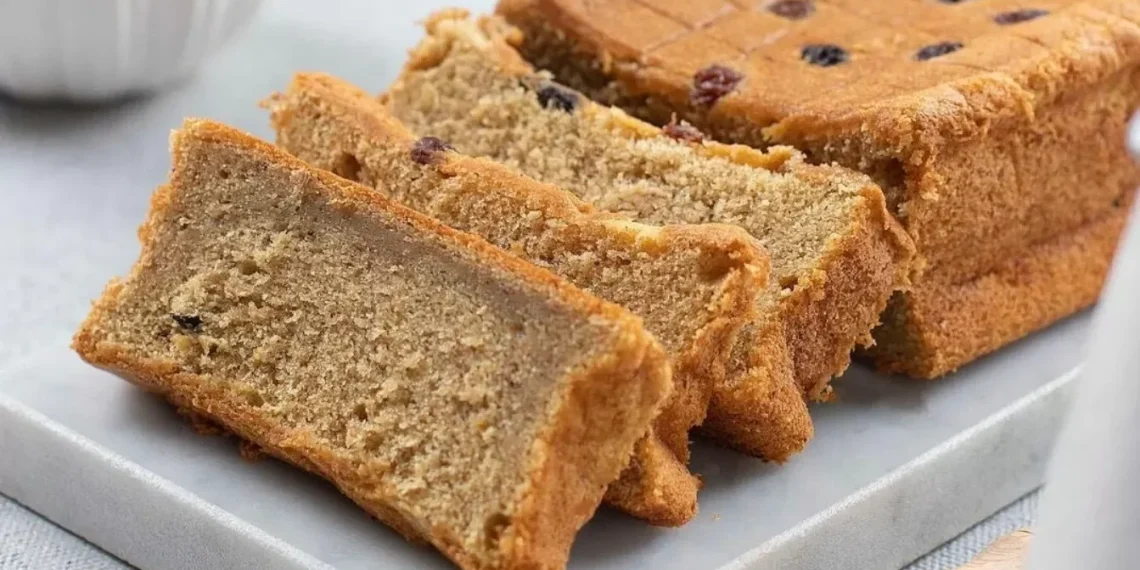 Resep Bolu Pisang Tanpa Tepung super moist dan wangi pisang matang, cocok untuk cemilan sehat bebas gluten. Praktis dibuat di rumah dan anti gagal. (Foto: paxelmarket)