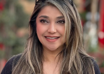 Sarah Azhari menegaskan tidak punya tips awet muda dan mengajak masyarakat tidak mudah menilai visual orang lain. (Foto: Instagram sazarita)