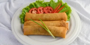 Resep kulit lumpia lentur dan anti sobek, tipis lembut, mudah dibuat di rumah dengan bahan sederhana dan hasil profesional. (Foto: Freepik)