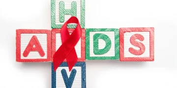 RSHS Bandung mencatat sekitar 1700 pasien HIV yang masih rutin berobat sepanjang 2025, mayoritas usia produktif dan didominasi laki-laki. (Foto: siloamhospitals.com)