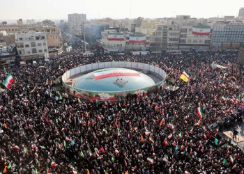 Korban tewas dalam demonstrasi di Iran dilaporkan mencapai 2.403 orang, termasuk anak-anak, seiring demo yang kian memanas. (Foto: Stringer/REUTERS)