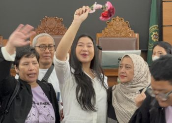 Hakim memutus Laras Faizati tak ditahan meski divonis enam bulan penjara. Ini alasan dan dasar hukumnya. (Foto: Ady Anugrahadi/Liputan6.com)