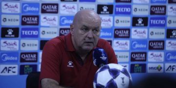 Pelatih Persib, Bojan Hodak, menyebut timnya tidak mendapat tekanan di Asian Champions League 2 dan siap tampil maksimal menghadapi Ratchaburi FC. (Foto: Persib.co.id)