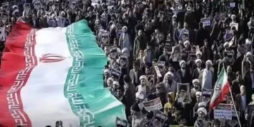 Gejolak politik Iran menarik perhatian dunia karena posisi strategis, energi, nuklir, dan kepentingan AS, Cina, Rusia, serta kawasan Teluk. (Foto: Instagram @redsignalcom)