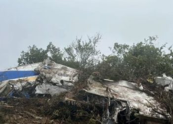 Pesawat bermesin ganda Satena jatuh di pegunungan dekat perbatasan Venezuela, menewaskan seluruh penumpang termasuk anggota DPR Kolombia. (Foto: orbitindonesia.com)