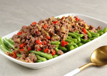 Resep tumis buncis simpel, hemat, dan lezat untuk menu harian. Cocok jadi bekal kantor, cepat dimasak, dan tetap bergizi. (Foto: Shutterstock)