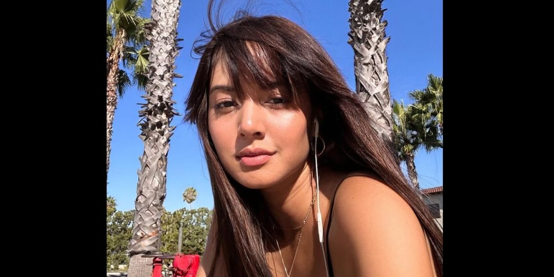 Kisah Broken Strings Dilirik Industri Film, Aurelie Moeremans Akui Banyak PH PDKT Aurelie Moeremans mengungkap banyak rumah produksi tertarik mengadaptasi buku Broken Strings menjadi film. Namun keputusan belum final. (Foto: Instagram/@aurelie)