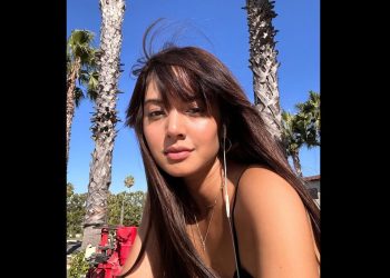 Aurelie Moeremans mengungkap banyak rumah produksi tertarik mengadaptasi buku Broken Strings menjadi film. Namun keputusan belum final. (Foto: Instagram/@aurelie)