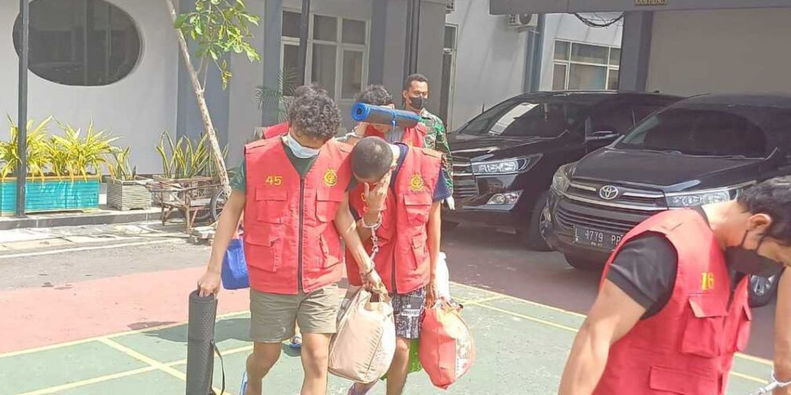 Kasus pesta seks sesama jenis di Surabaya memasuki tahap penuntutan setelah berkas dinyatakan lengkap oleh kejaksaan. (Foto: kompas.com/ACHMAD FAIZAL)