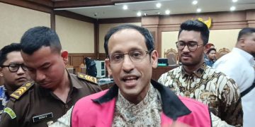 Sidang korupsi Chromebook mengungkap analogi kopi hitam kebijakan Nadiem Makarim yang disebut diramu orang terdekat sebelum diterapkan. (Foto: Kompas.com)