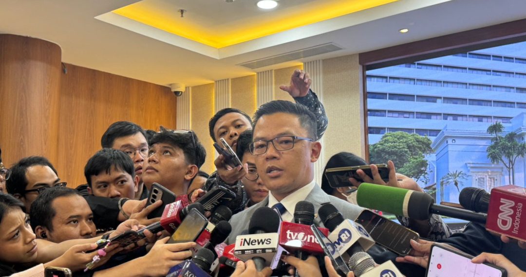 Kemlu RI memastikan WNI di Iran dalam kondisi aman meski demonstrasi berlanjut dan wilayah udara Teheran ditutup sementara. (Foto: TVRINews/Intankw)