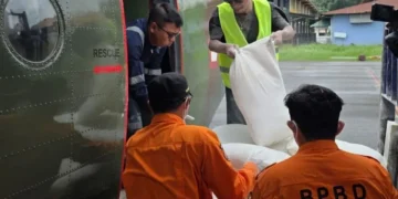 BMKG mencatat modifikasi cuaca berhasil menurunkan curah hujan di Jabodetabek dan dinilai efektif mengurangi dampak hujan lebat. (Foto: ANTARA/HO-BPBD DKI)