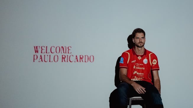 Mantan Bek Santos FC Paulo Ricardo Resmi Gabung Persija Jakarta Persija Jakarta resmi merekrut Paulo Ricardo, mantan bek Santos FC, untuk memperkuat lini belakang di putaran kedua Super League 2025/2026. (Foto: Persija)