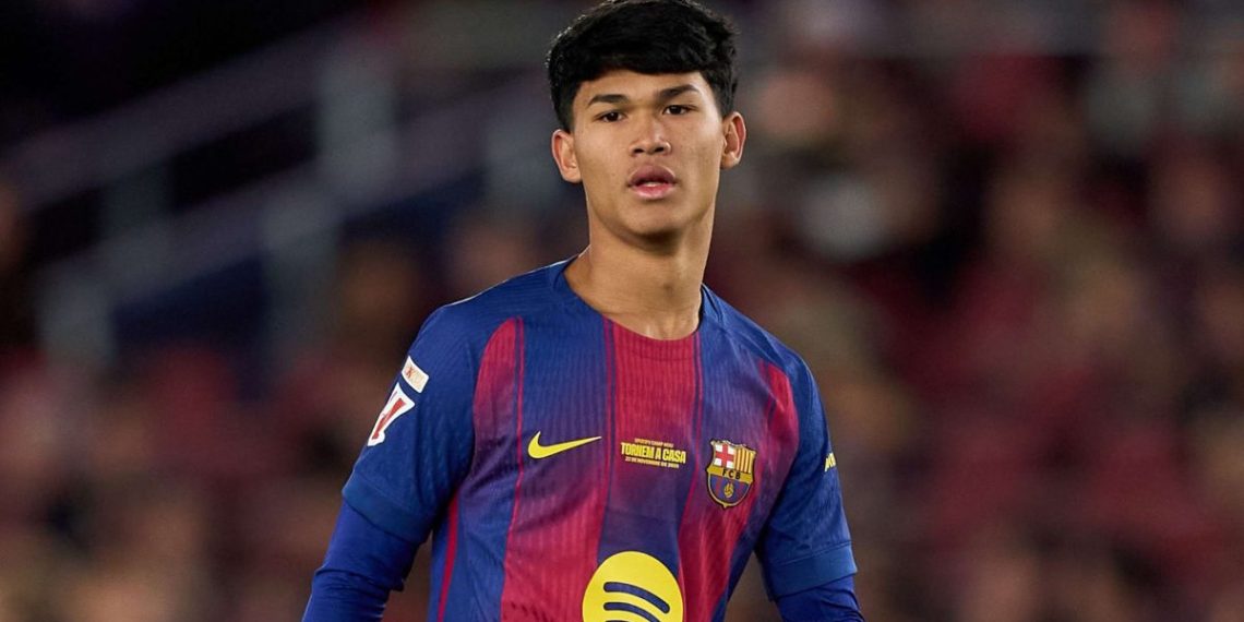 Presiden Barcelona Joan Laporta menyatakan kekecewaannya setelah Dro Fernandez memilih pindah ke Paris Saint-Germain meski sempat direncanakan bertahan di Barca. (Foto: Getty Images)