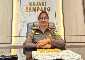 Kajari Sampang diperiksa Kejaksaan Agung terkait dugaan penyalahgunaan wewenang setelah adanya laporan masyarakat. (Foto: Jawapos)