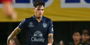 Shayne Pattynama resmi berpisah dengan Buriram United meski kontraknya belum berakhir hingga pertengahan tahun. (Foto: Buriram United)