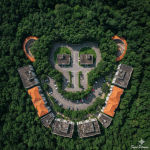 Aerial Hidden Face Pareidolia: Surreal Urban Landscapes & Optical Illusions - Gambar 10
