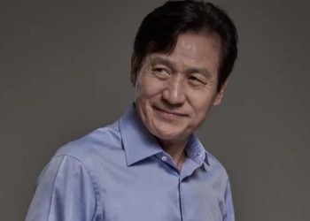 Aktor legendaris Korea Selatan Ahn Sung Ki meninggal dunia pada usia 74 tahun setelah berjuang melawan penyakit kanker darah sejak 2019. (Foto: dok. Lotte Entertainment)