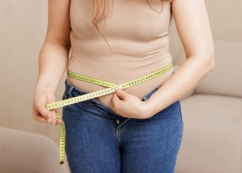 Wanita asal Lombok sukses menurunkan berat badan puluhan kilogram tanpa menghindari nasi dan menjalani diet ekstrem. (Foto: Shutterstock)