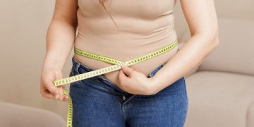 Wanita asal Lombok sukses menurunkan berat badan puluhan kilogram tanpa menghindari nasi dan menjalani diet ekstrem. (Foto: Shutterstock)