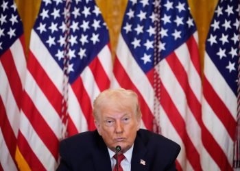 Donald Trump mengapresiasi Iran setelah memastikan tidak ada demonstran yang dieksekusi mati usai gelombang unjuk rasa besar. (Foto: Alex Brandon/AP)