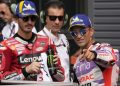 Valentino Rossi berharap Pecco Bagnaia dan Jorge Martin bangkit dan kembali mengganggu dominasi Marc Marquez di MotoGP. (Foto: AP/Shuji Kajiyama)