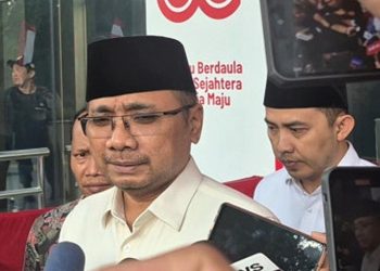 Eks Menag Yaqut Cholil Qoumas menjalani pemeriksaan perdana di KPK usai ditetapkan sebagai tersangka kasus dugaan korupsi kuota haji 2024. (Foto: news.fin.co.id)
