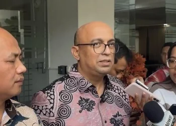 Kejagung menggeledah rumah eks Menteri LHK Siti Nurbaya dalam penyidikan dugaan korupsi tata kelola perkebunan dan industri sawit. (Foto:
Tribunnews.com/Fahmi Ramadhan)