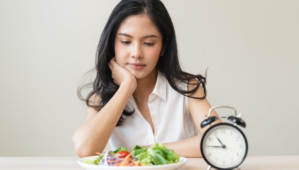 Diet tanpa lapar bisa dilakukan dengan strategi tepat. Simak panduan makan sehat agar tetap kenyang dan aman saat menurunkan berat badan. (Foto: Shutterstock)