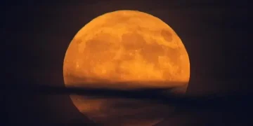 Gerhana Bulan Total terjadi awal Maret 2026 dan bisa dilihat di seluruh Indonesia. Simak jadwal lengkap fase gerhana menurut BMKG.