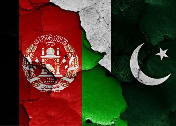 Afghanistan dan Pakistan saling serang setelah klaim pembalasan militer. Ledakan terjadi di Kabul dan dunia internasional serukan dialog. (Foto: Shutterstock)
