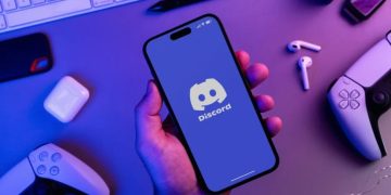 Discord akan menerapkan verifikasi usia dengan scan wajah atau identitas mulai Maret. Fitur ini membatasi akses konten sensitif bagi remaja. (Foto: Beboom)