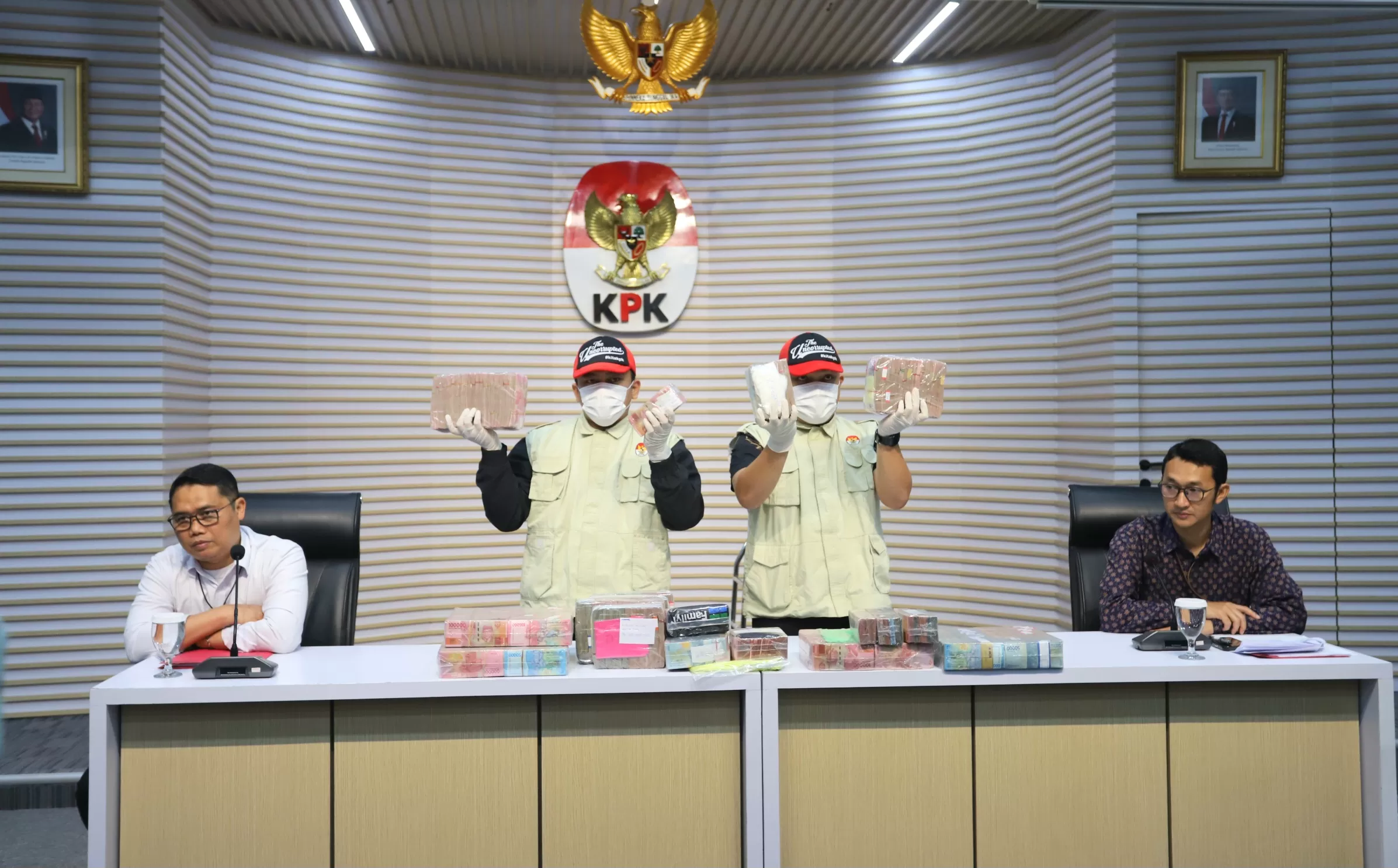 KPK Tangkap Hakim PN Depok dalam OTT Dugaan Suap, Uang Ratusan Juta Diamankan