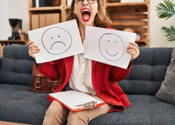 Simak cara efektif mengelola emosi saat Ramadan agar puasa tetap lancar dan ibadah lebih khusyuk. Lengkap dengan tips dari WHO dan Mental Health Foundation.