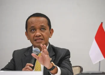 Pemerintah membuka peluang impor etanol dari AS untuk campuran bensin guna memperkuat ketahanan energi nasional dan dorong mandatori bioetanol. (Foto: ANTARA FOTO/Hafidz Mubarak A/YU)