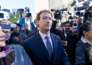 Mark Zuckerberg bersaksi di Los Angeles, membantah Instagram dirancang adiktif bagi anak dan remaja dalam sidang penting gugatan media sosial. (Foto: Jill Connelly/Getty Images)