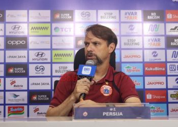 Persija Jakarta menang 3-2 atas Malut United. Mauricio Souza menegaskan timnya tak bisa mengontrol Persib dalam perburuan juara Super League. (Foto: Bolasport)