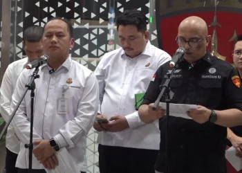 KPK menggeledah kantor pajak Banjarmasin dan perusahaan sawit terkait dugaan suap restitusi pajak yang menjerat tiga tersangka. (Foto: periskop.id)